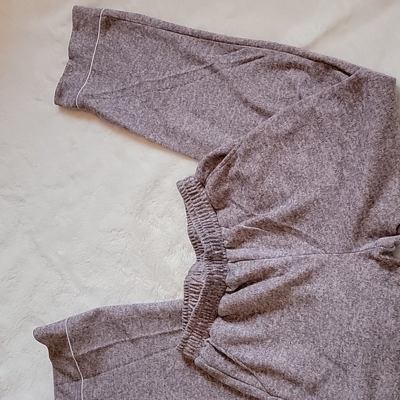 Magnolia Boutique 2 Piece Pajama Set - Picture 9 of 13